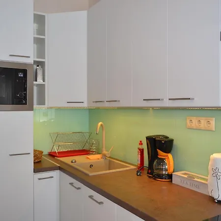 A17 Beachapartman شقة *